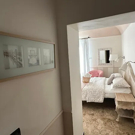 فندق مبيت وإفطار Salvarezza 3*