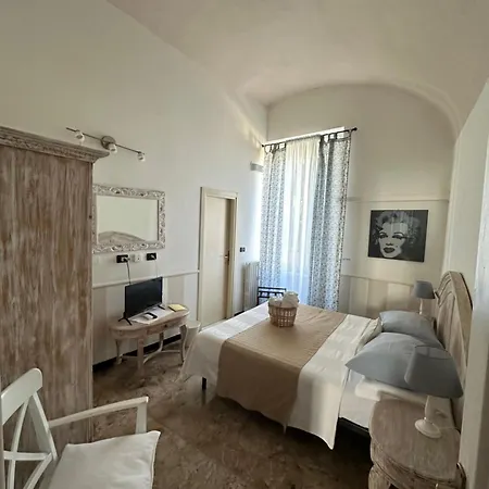 Salvarezza Bed & Breakfast *