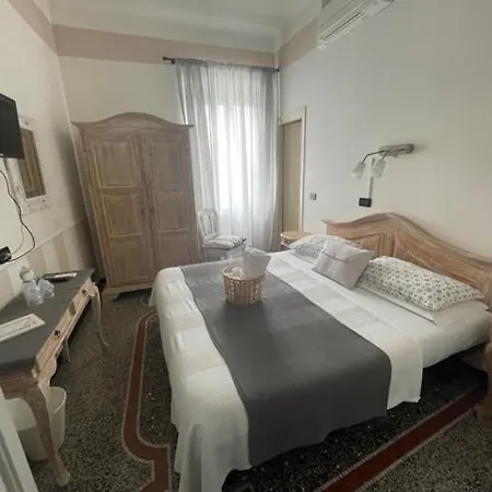 Salvarezza 3* 诺利