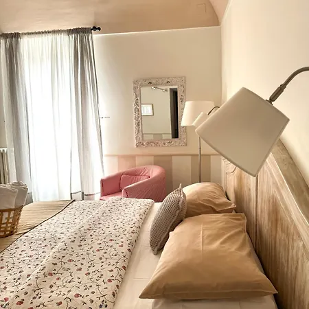 Salvarezza Bed & Breakfast 3*